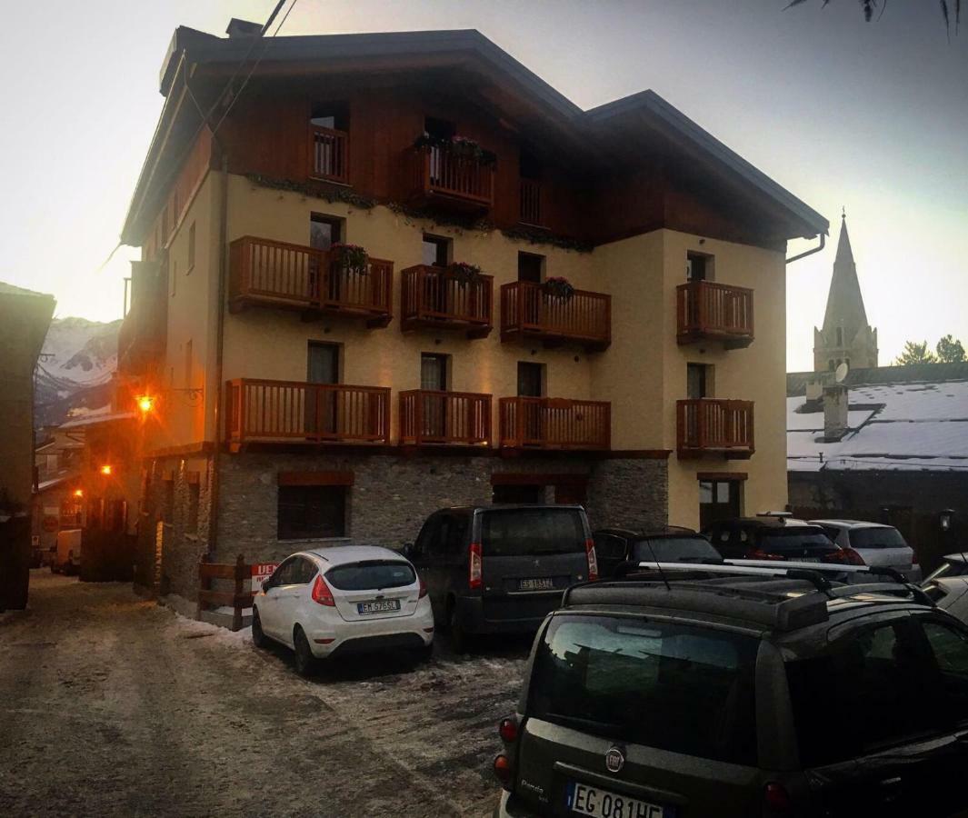 Appartamenti Genevris Sauze D'Oulx Luaran gambar